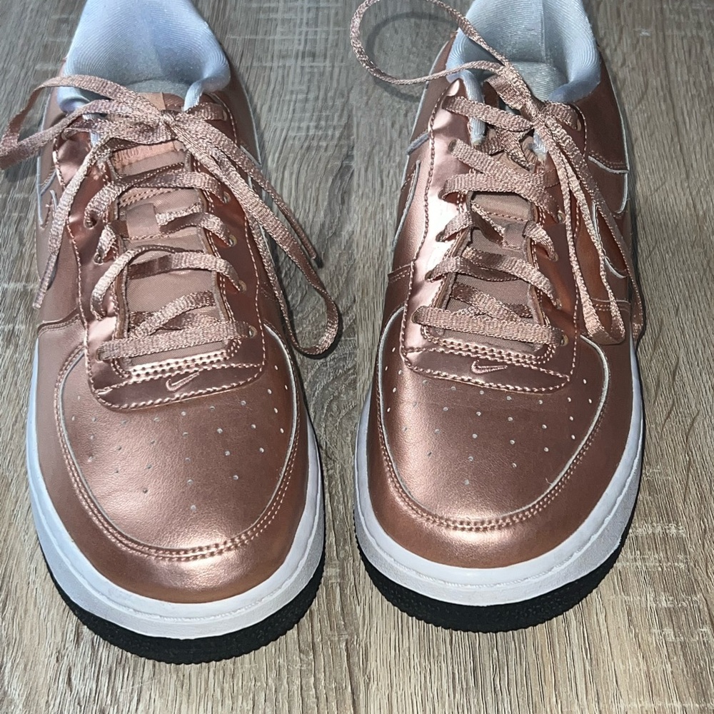 Nike Air Force 1 Rose Gold
